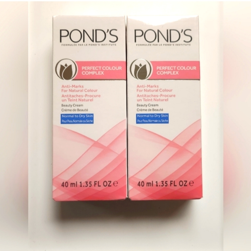 NWT 》2×《 POND'S PERFECT COLOUR COMPLEX!